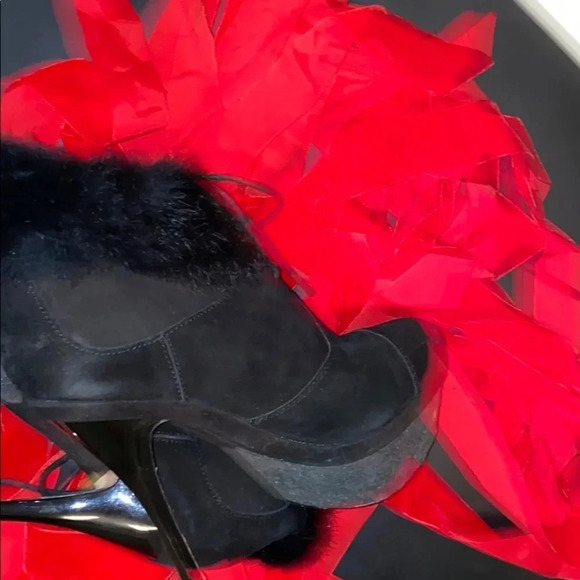 L.A.M.B black fur lace up booties Sz  9.5 - Picture 4 of 12